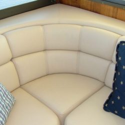 Ultra-Leather-Corner-Seating-862x647-640x480