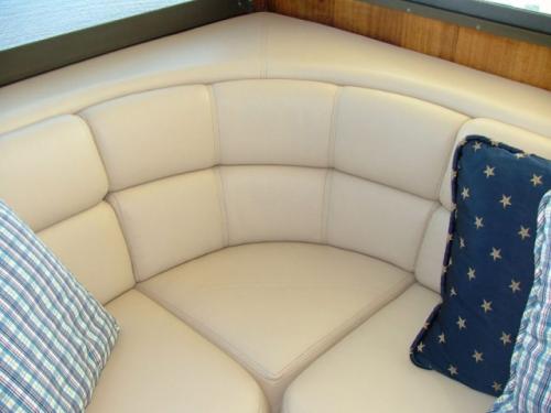 Ultra-Leather-Corner-Seating-862x647-640x480